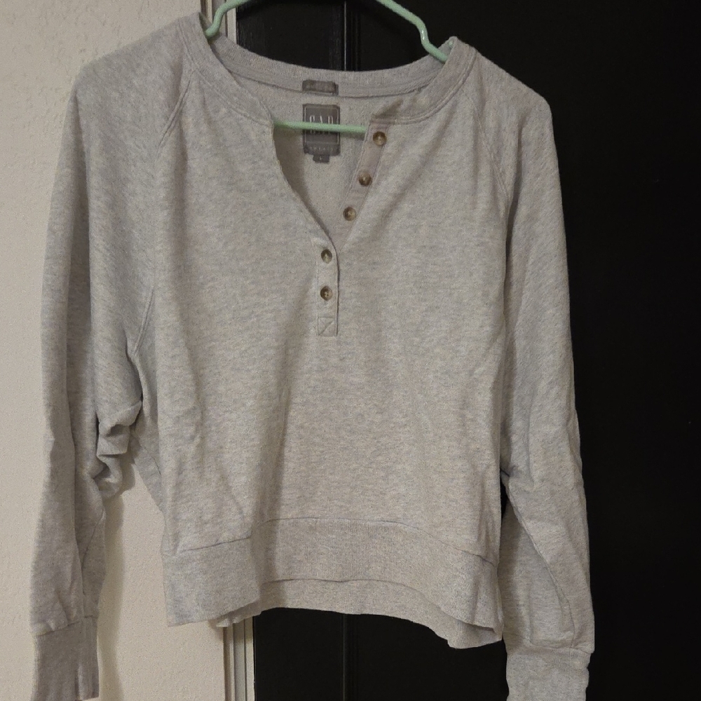 GAP Heather Gray Sweatshirt